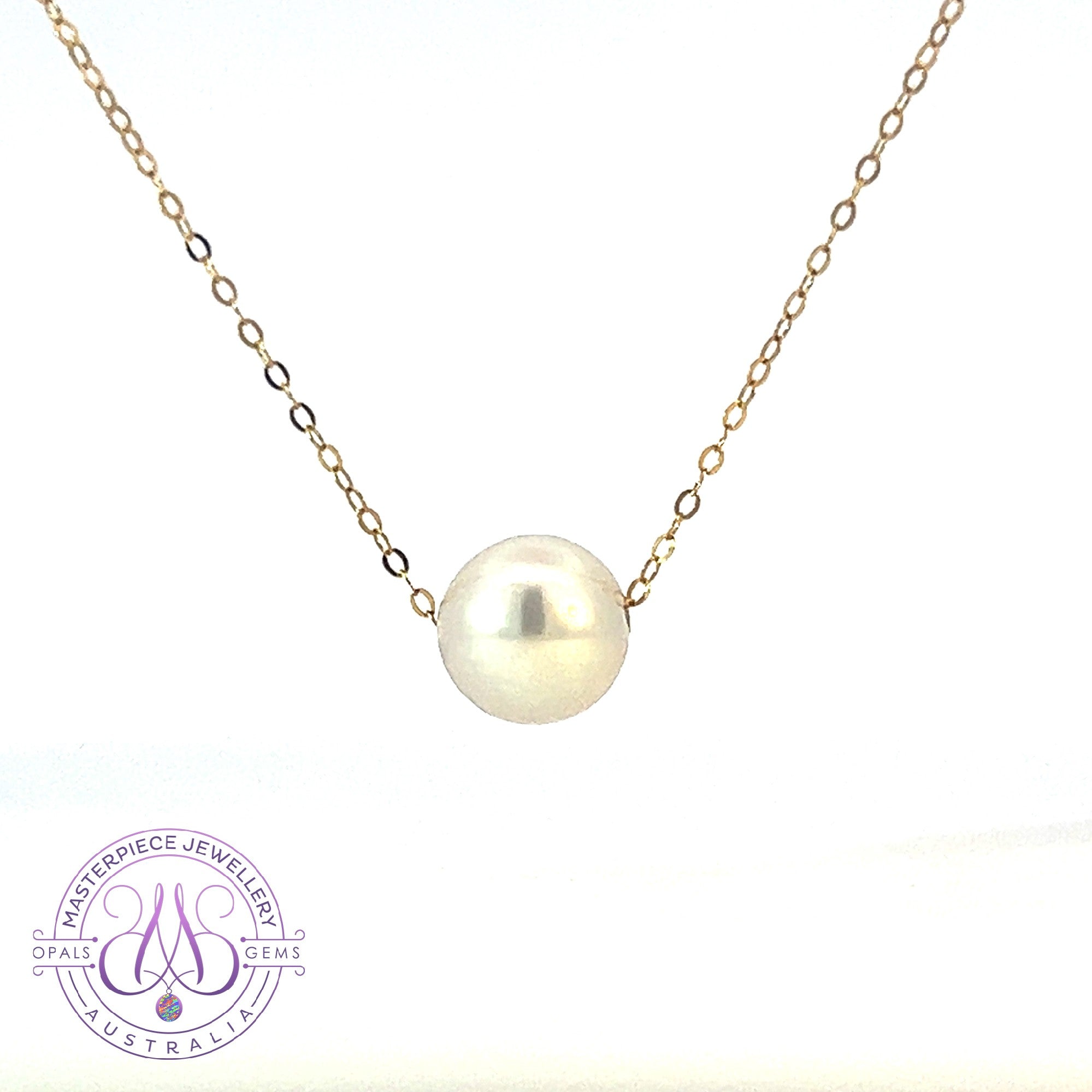 18kt Yellow Gold Akoya Pearl 7.5mm necklace