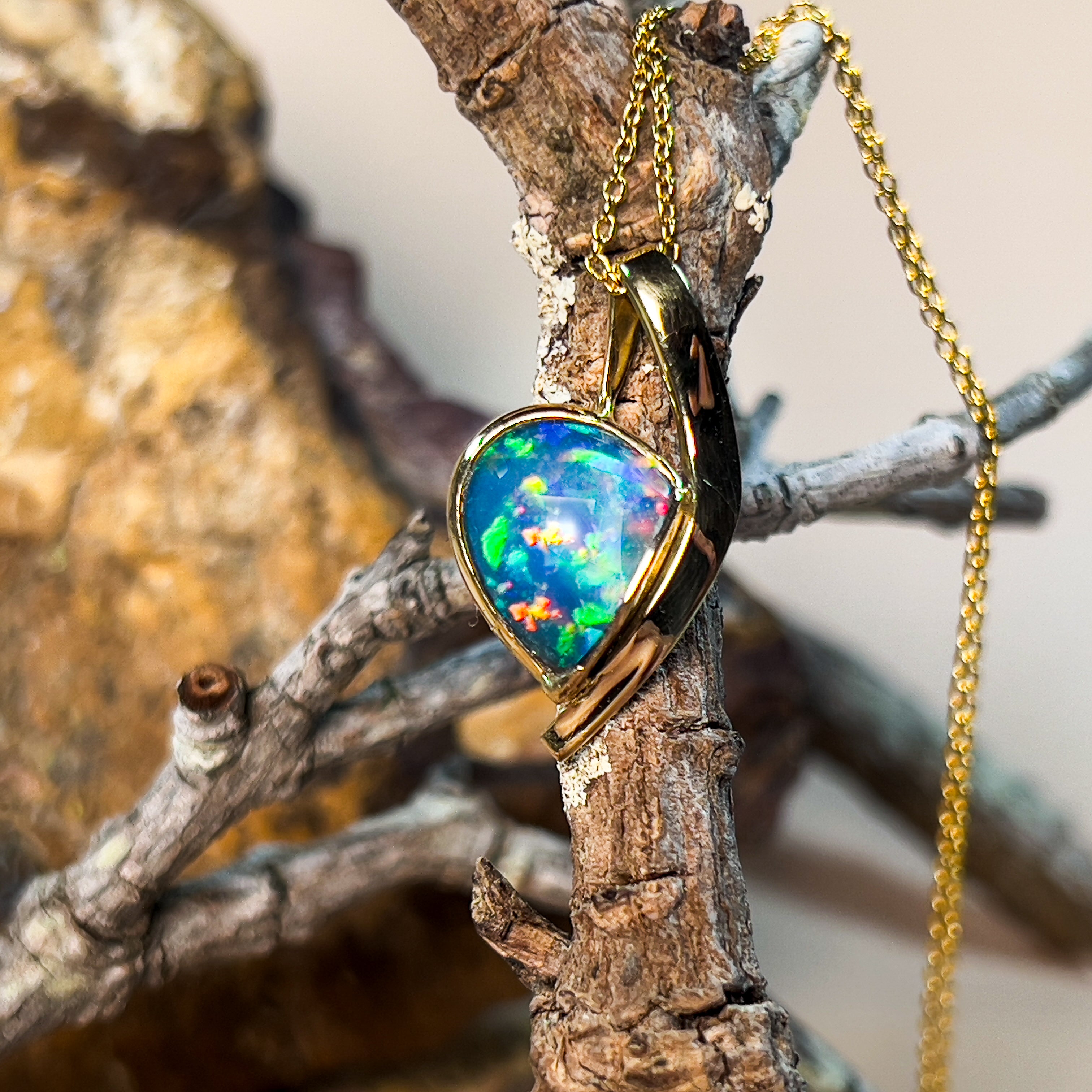 18kt Yellow Gold 3.3ct Boulder Opal pendant - Masterpiece Jewellery Opal & Gems Sydney Australia | Online Shop