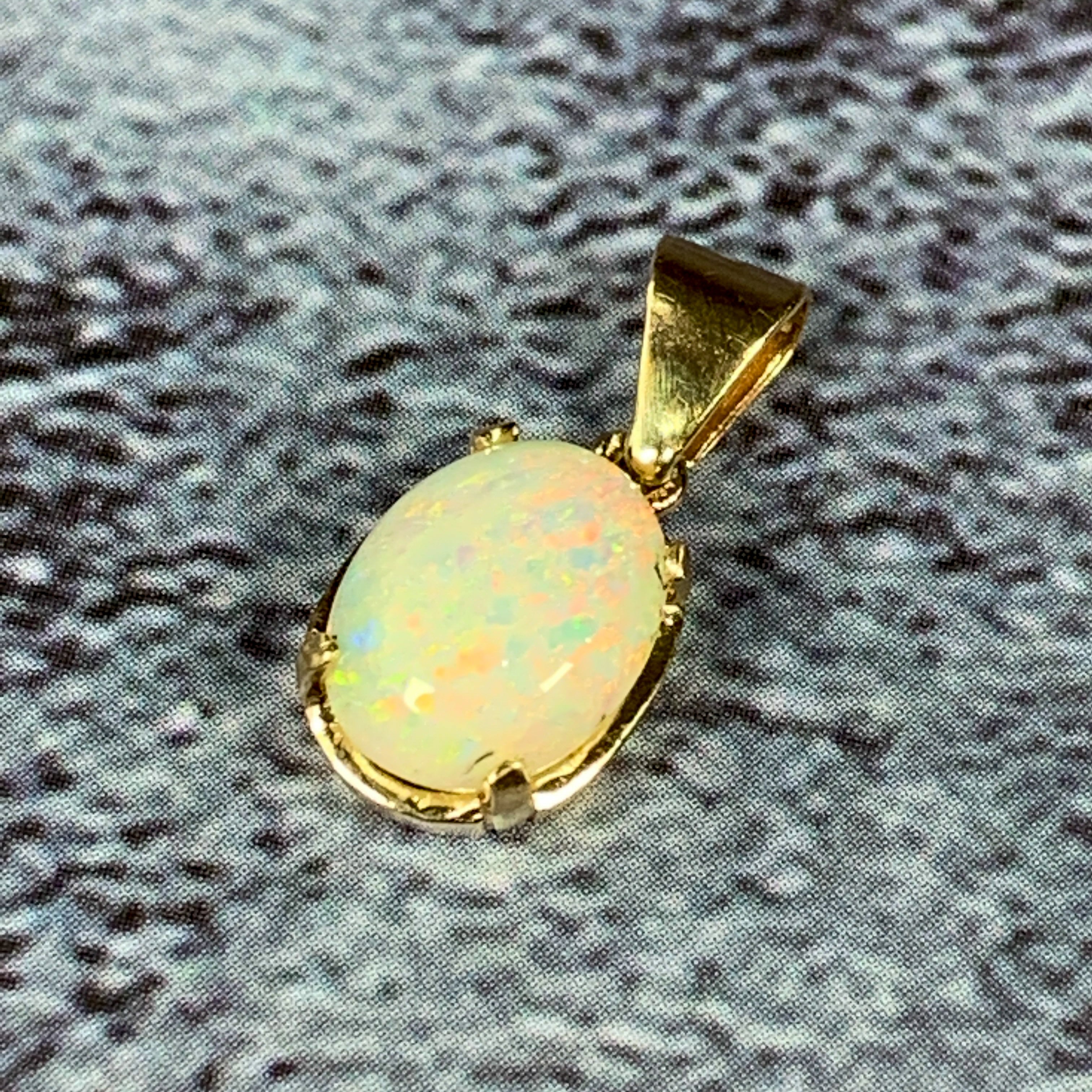 9kt Yellow gold White Opal 9x7mm solitaire claw set pendant - Masterpiece Jewellery Opal & Gems Sydney Australia | Online Shop