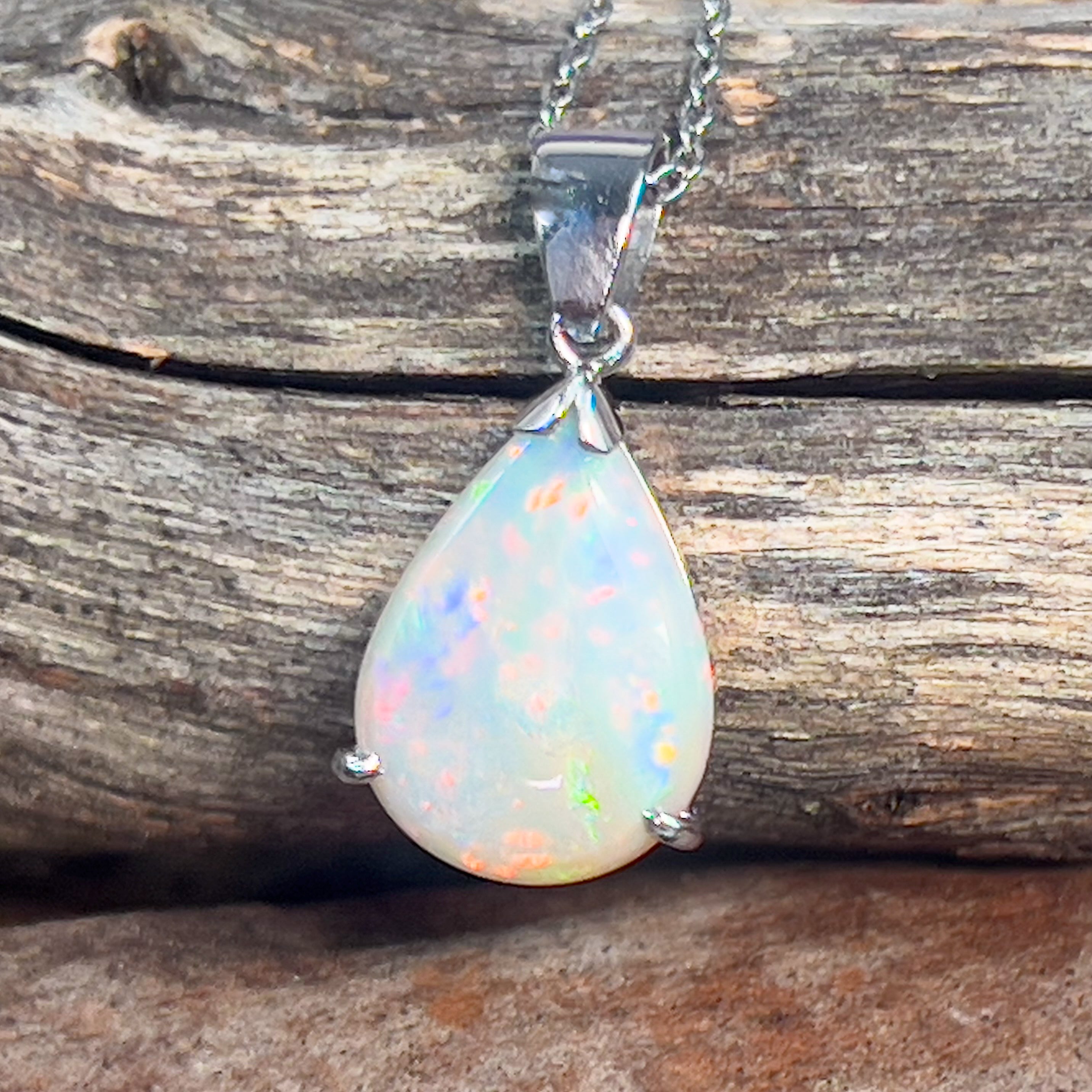 18kt White Gold 2.15ct Light Opal pendant - Masterpiece Jewellery Opal & Gems Sydney Australia | Online Shop