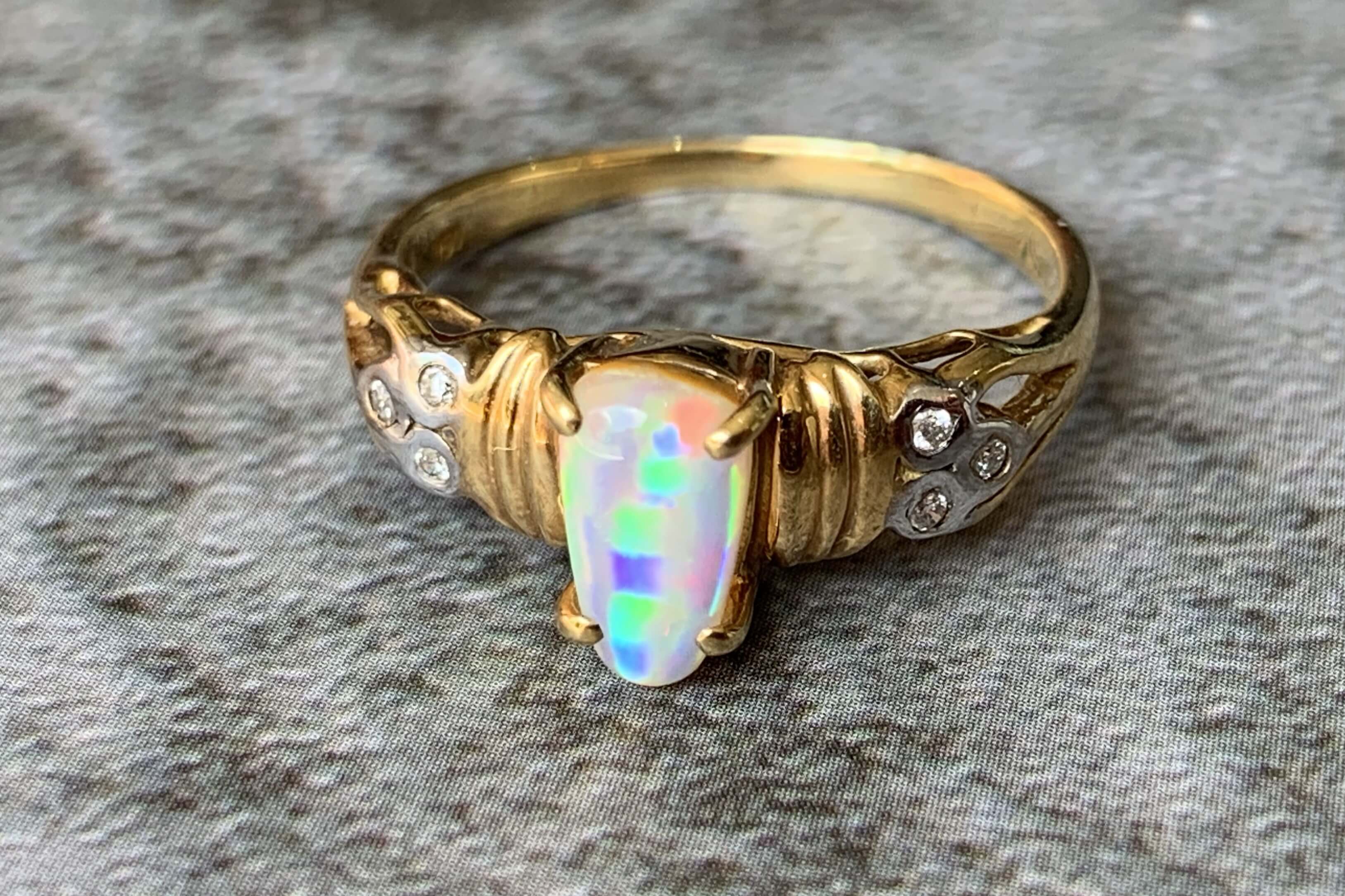 18kt Yellow Gold Fire Opal and Diamond ring - Masterpiece Jewellery Opal & Gems Sydney Australia | Online Shop