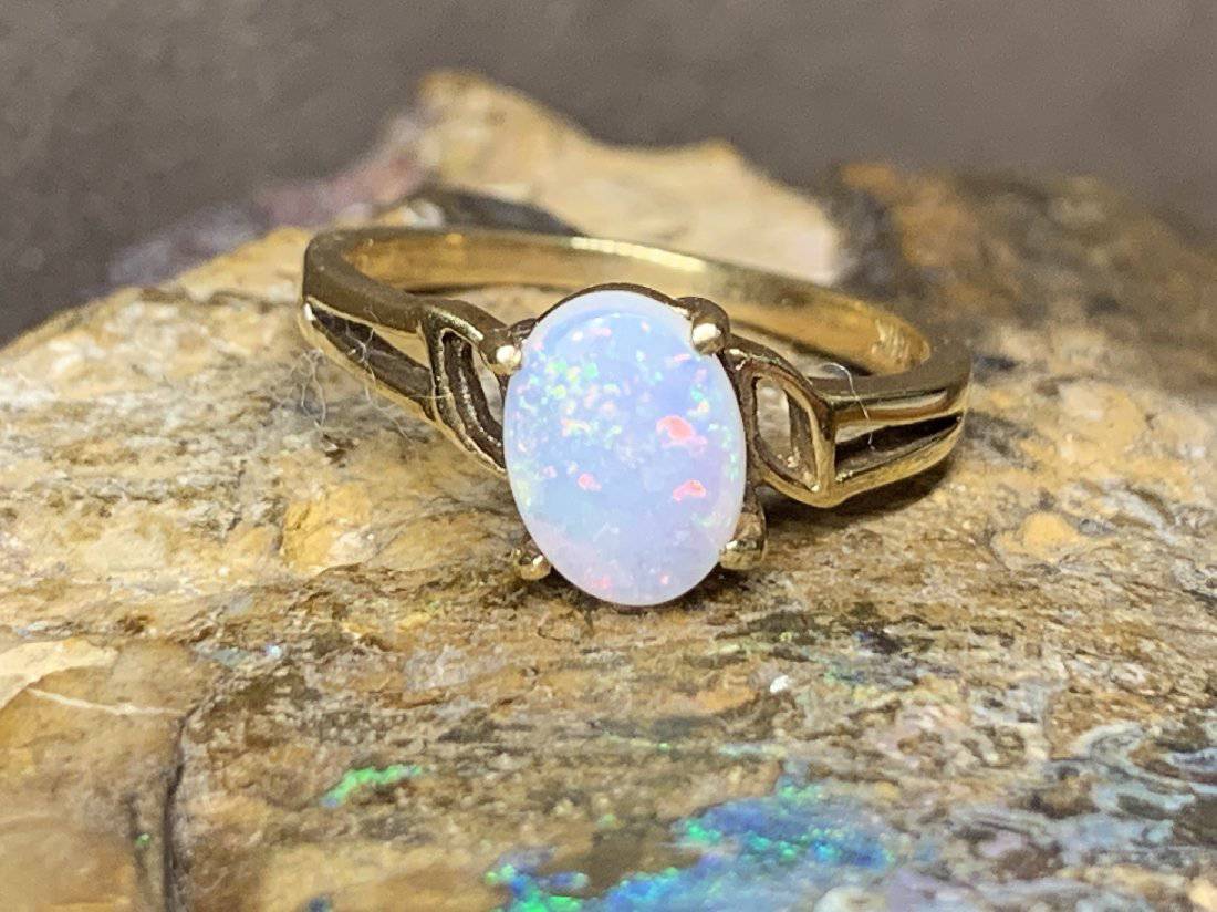 18kt Yellow Gold Solitaire Opal ring - Masterpiece Jewellery Opal & Gems Sydney Australia | Online Shop